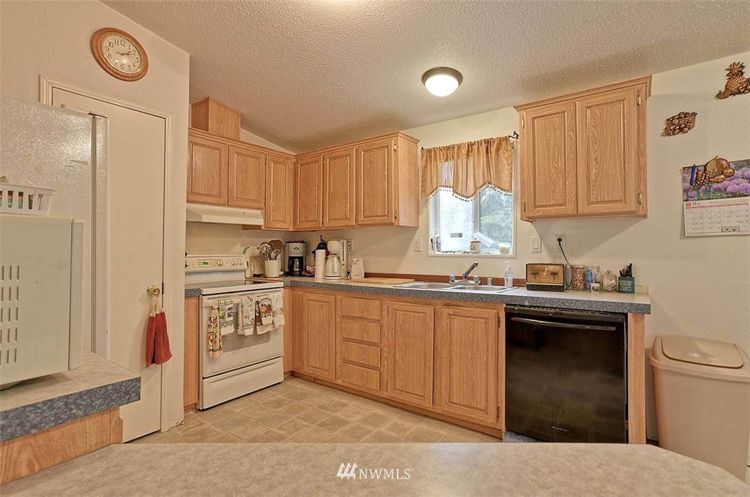 6505 Robe Menzel Road Granite Falls, WA 98252 - Photo 9 of 22