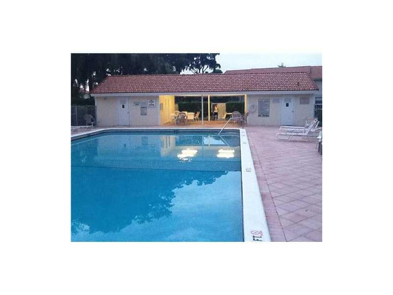 6403 Boca Circle, Unit 96 Boca Raton, FL 33433 - Photo 12 of 18 Pool