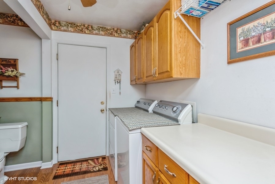 15817 Green Road Harvard, IL 60033 - Photo 15 of 25 a utility room with dryer and washer