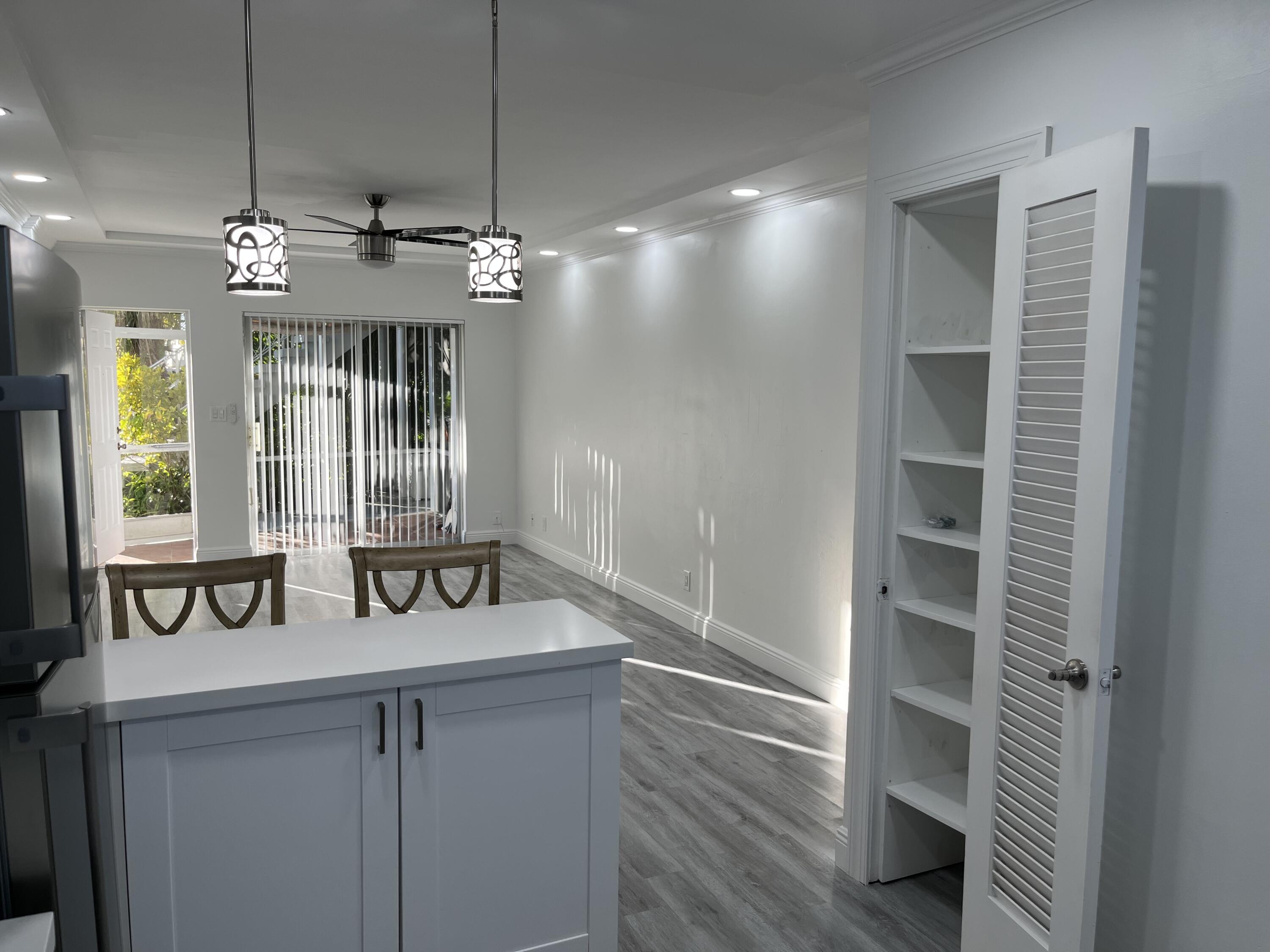 2748 Northeast 28th Avenue, Unit 2 Lighthouse Point, FL 33064 - Photo 11 of 38 IMG_9487