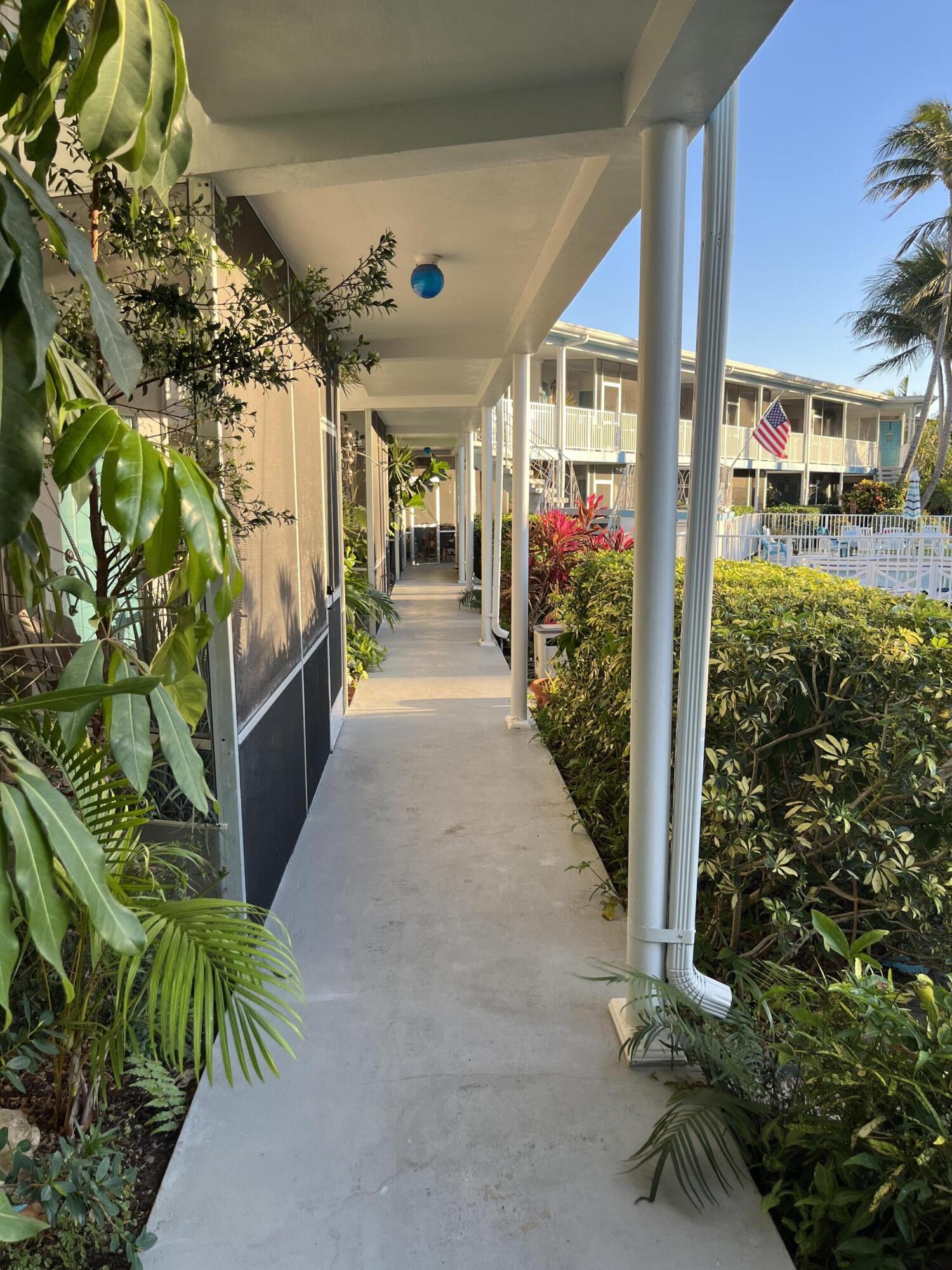 2748 Northeast 28th Avenue, Unit 2 Lighthouse Point, FL 33064 - Photo 23 of 38 IMG_9516