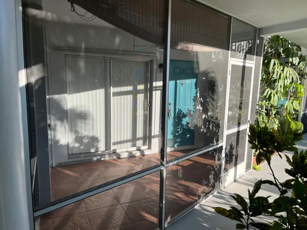 $2,550 | 2748 Northeast 28th Avenue, Unit 2, Lighthouse Point, FL 33064