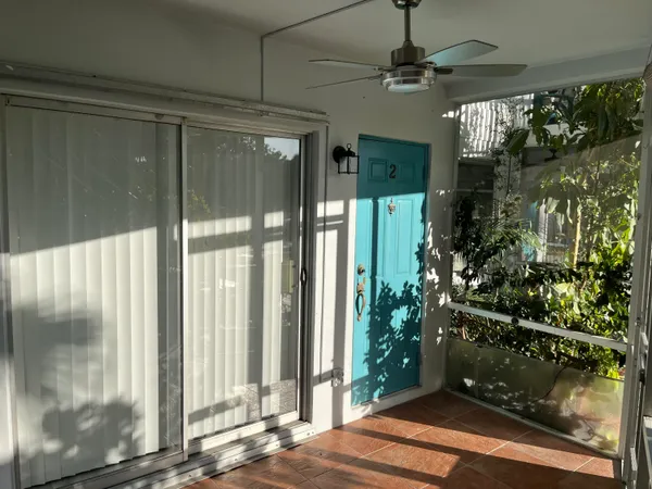 $2,550 | 2748 Northeast 28th Avenue, Unit 2, Lighthouse Point, FL 33064