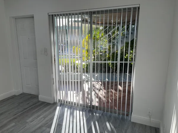 $2,550 | 2748 Northeast 28th Avenue, Unit 2, Lighthouse Point, FL 33064