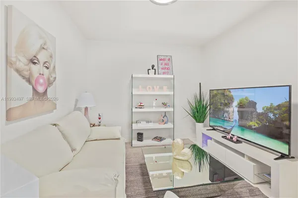 $8,000 | 200 Biscayne Blvd Way, Unit 5009, Miami, FL 33131