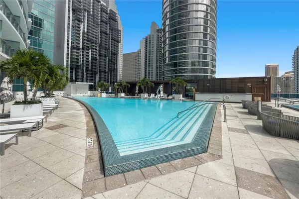 $8,000 | 200 Biscayne Blvd Way, Unit 5009, Miami, FL 33131