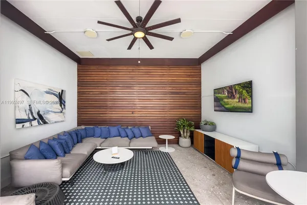 $8,000 | 200 Biscayne Blvd Way, Unit 5009, Miami, FL 33131