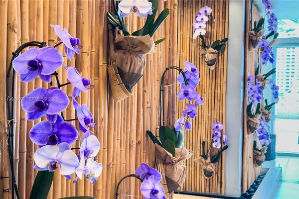 $8,000 | 200 Biscayne Blvd Way, Unit 5009, Miami, FL 33131