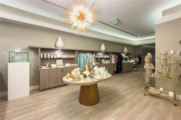 $8,000 | 200 Biscayne Blvd Way, Unit 5009, Miami, FL 33131