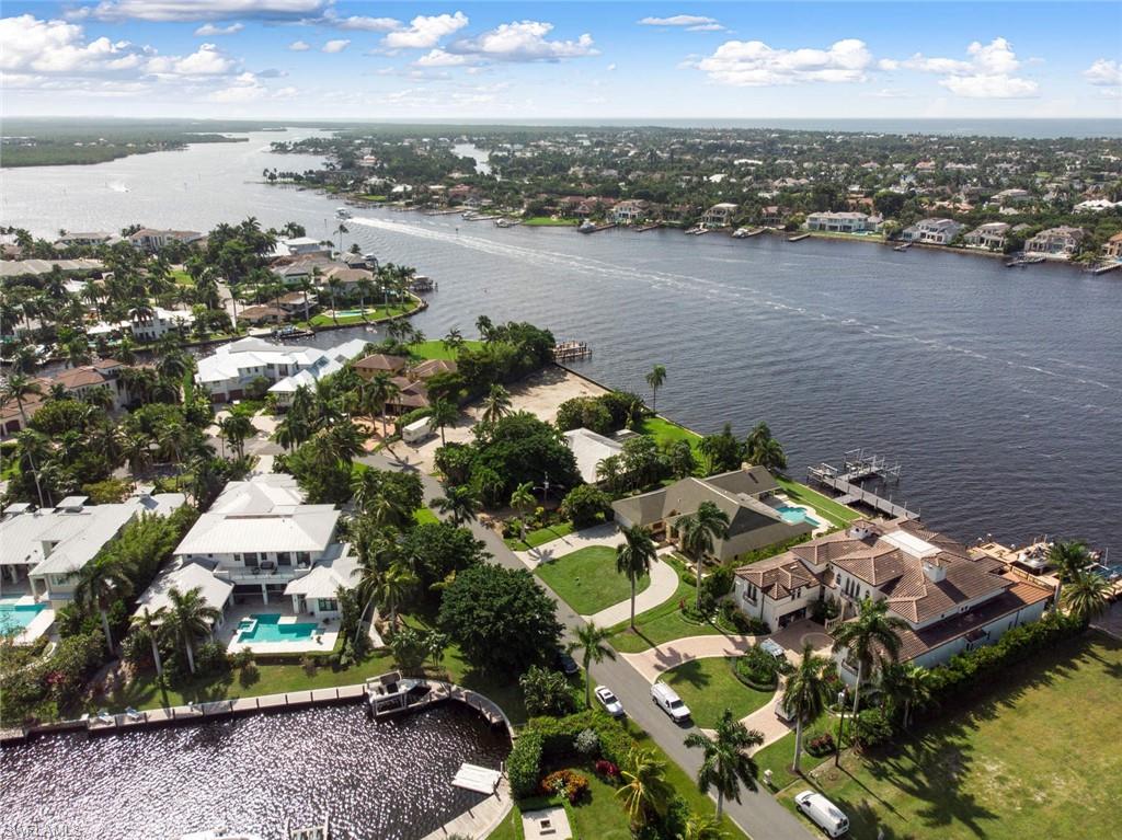 2330 Kingfish Road Naples, FL 34102 - Photo 5 of 11 Gallery Image 5