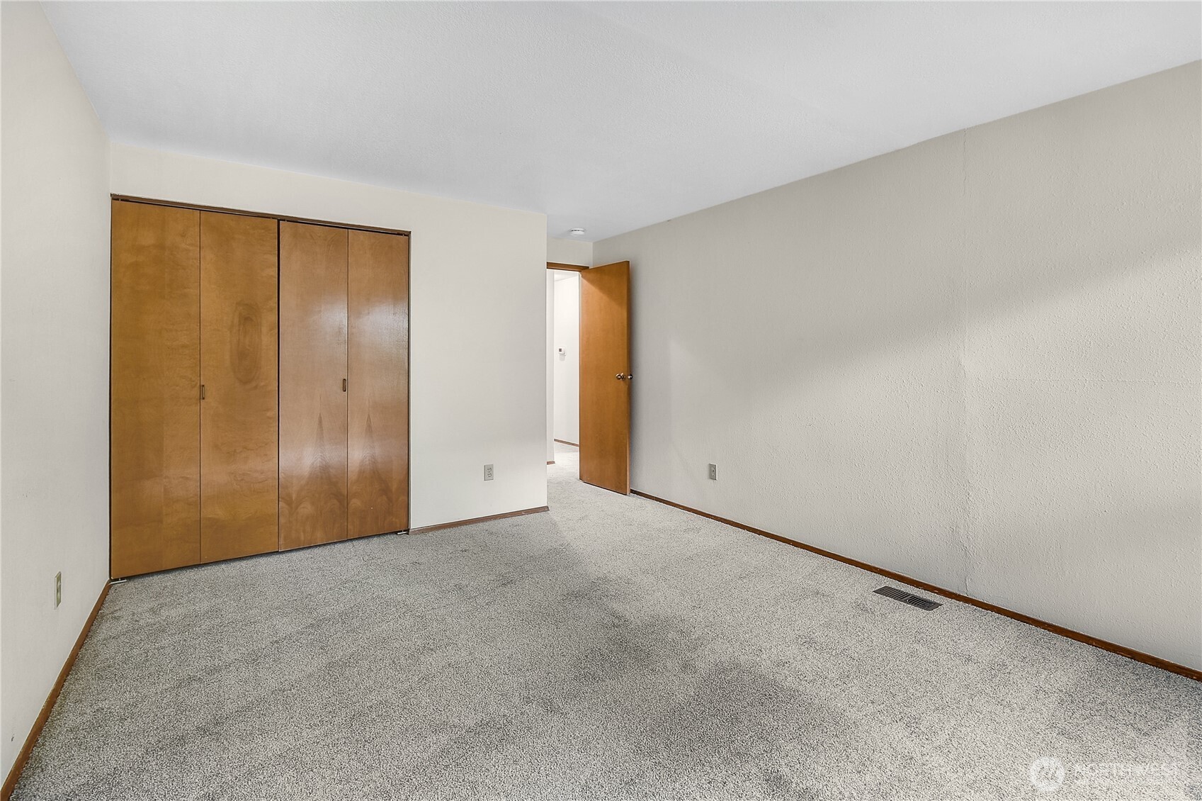 16901 Southeast 45th Street Bellevue, WA 98006 - Photo 19 of 29 a view of an empty room and a window