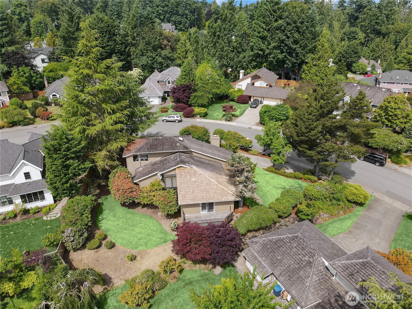 16901 Southeast 45th Street Bellevue, WA 98006 - Photo 28 of 29 an aerial view of a house with a garden