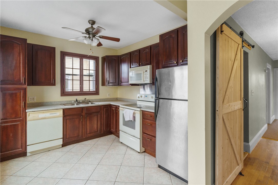 378 Park Place Woonsocket, RI 02895 - Photo 18 of 31 2nd floor spacious kitchen