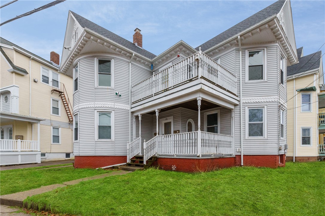 378 Park Place Woonsocket, RI 02895 - Photo 2 of 31 Gallery Image 2