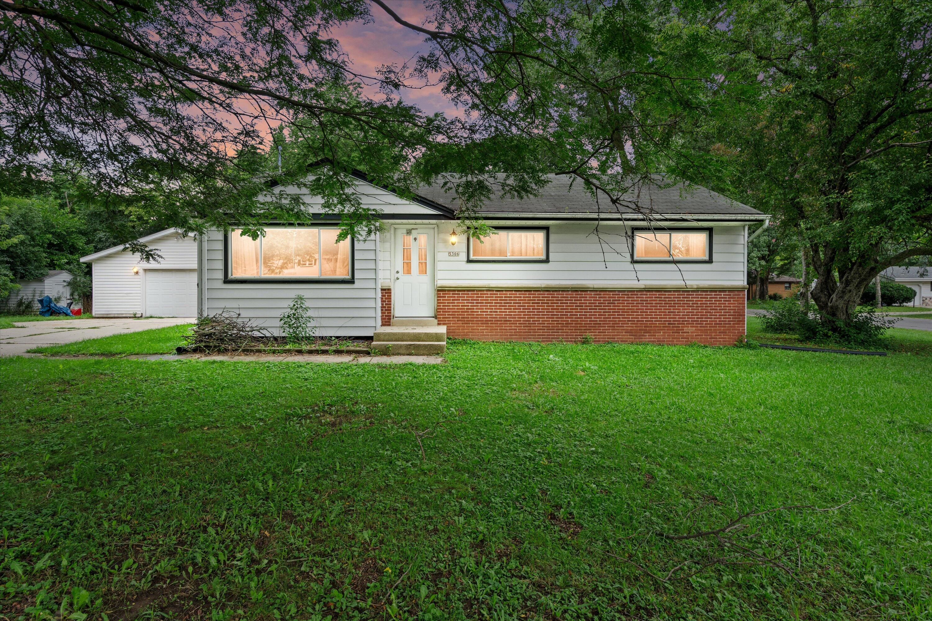 5306 West Calumet Road Milwaukee, WI 53223 - Photo 1 of 1 01-DSC02541 dte