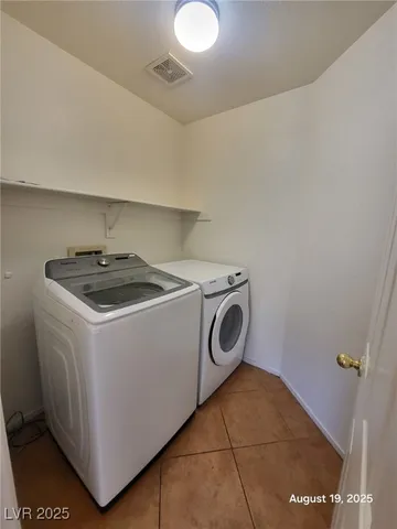 $2,330 | 1158 Founders Court, Henderson, NV 89074