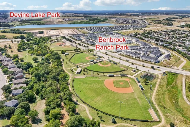 $310,000 | 812 North Creek Boulevard, Leander, TX 78641