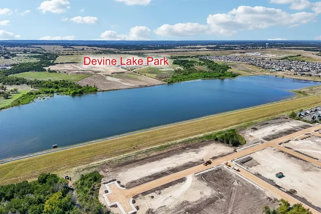 $310,000 | 812 North Creek Boulevard, Leander, TX 78641