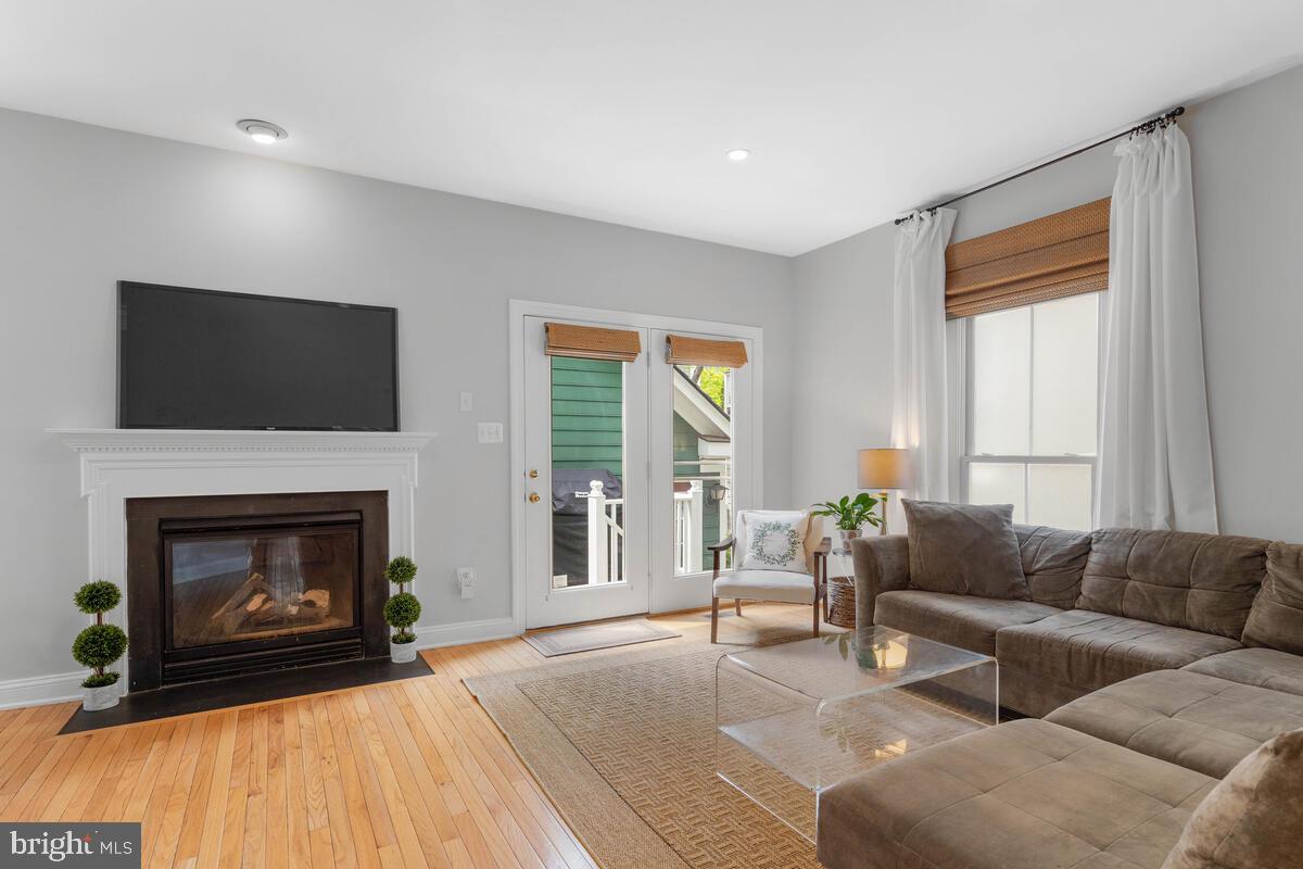 204 Hart Road Gaithersburg, MD 20878 - Photo 12 of 67