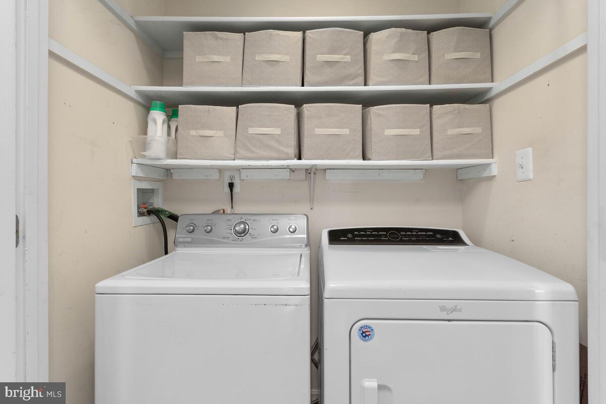 204 Hart Road Gaithersburg, MD 20878 - Photo 23 of 67 Laundry on Bedroom Level