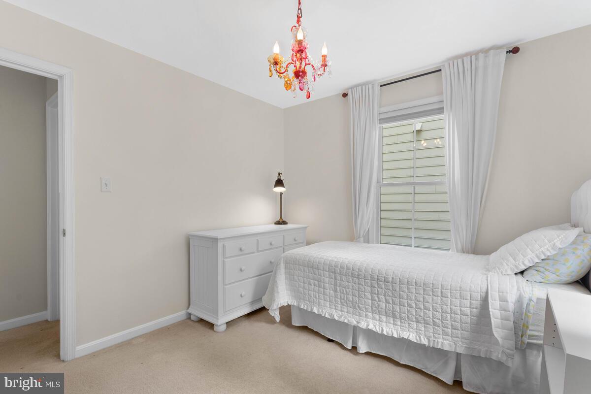 204 Hart Road Gaithersburg, MD 20878 - Photo 34 of 67 Bedroom 3