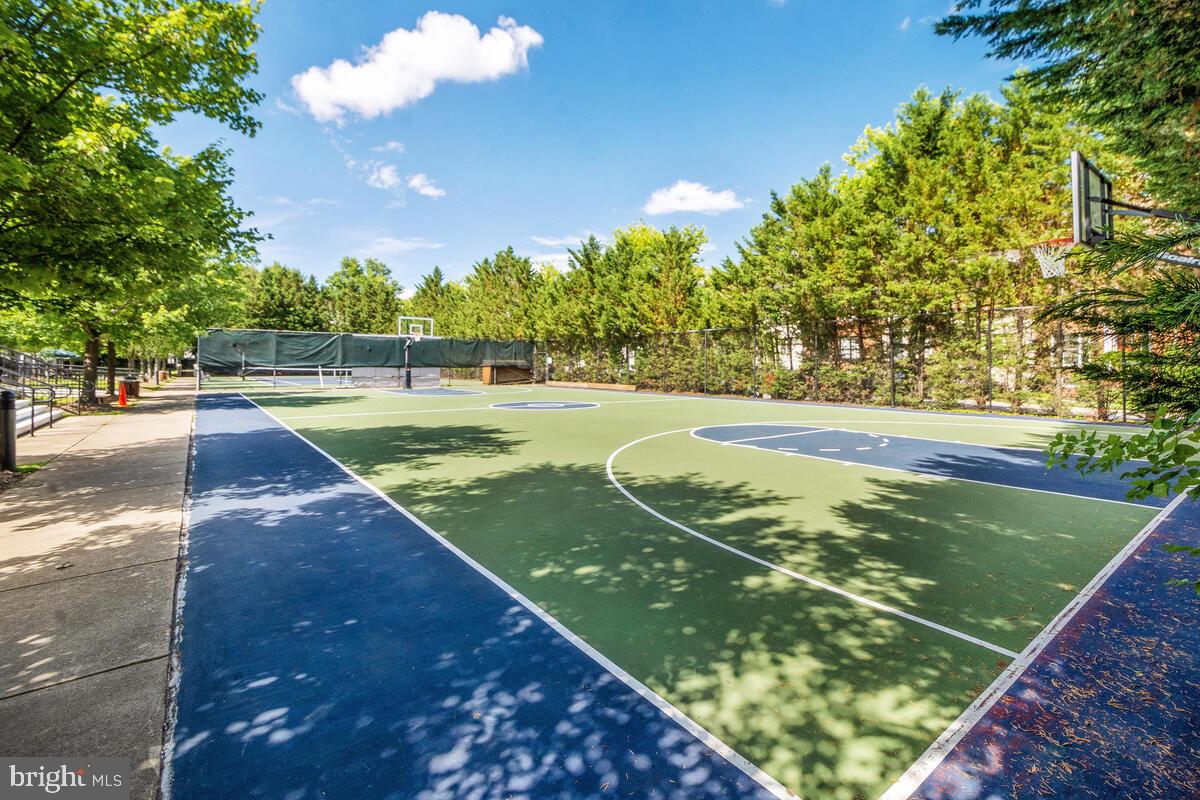 204 Hart Road Gaithersburg, MD 20878 - Photo 54 of 67 Kentlands Basketball Court