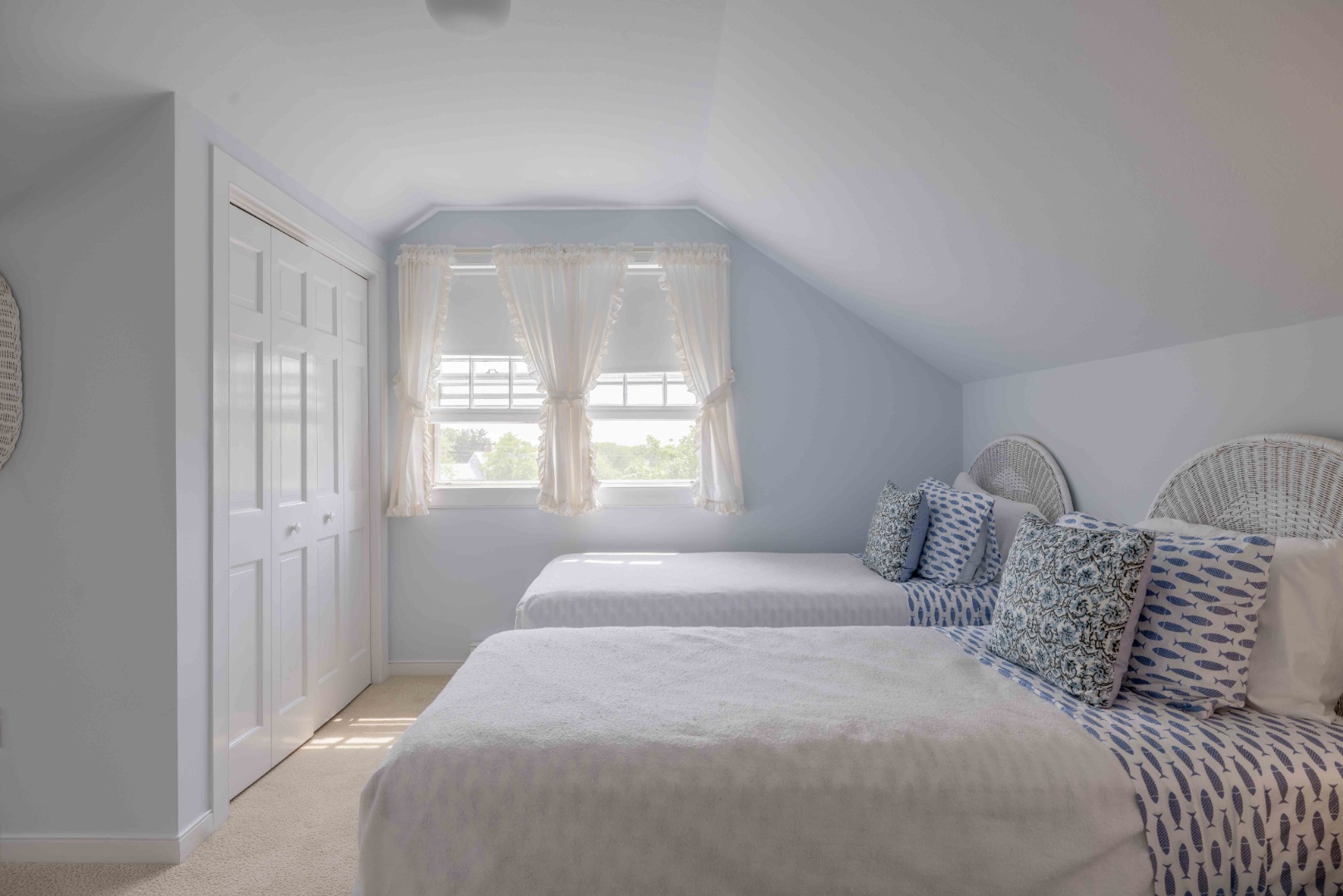 61 Cliff Road Nantucket, MA 02554 - Photo 26 of 31 Gallery Image 26