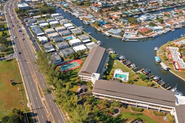 $5,000 | 9604 Cortez Road West, Unit 136, Bradenton, FL 34210