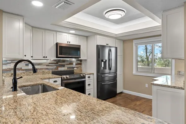 $5,000 | 9604 Cortez Road West, Unit 136, Bradenton, FL 34210