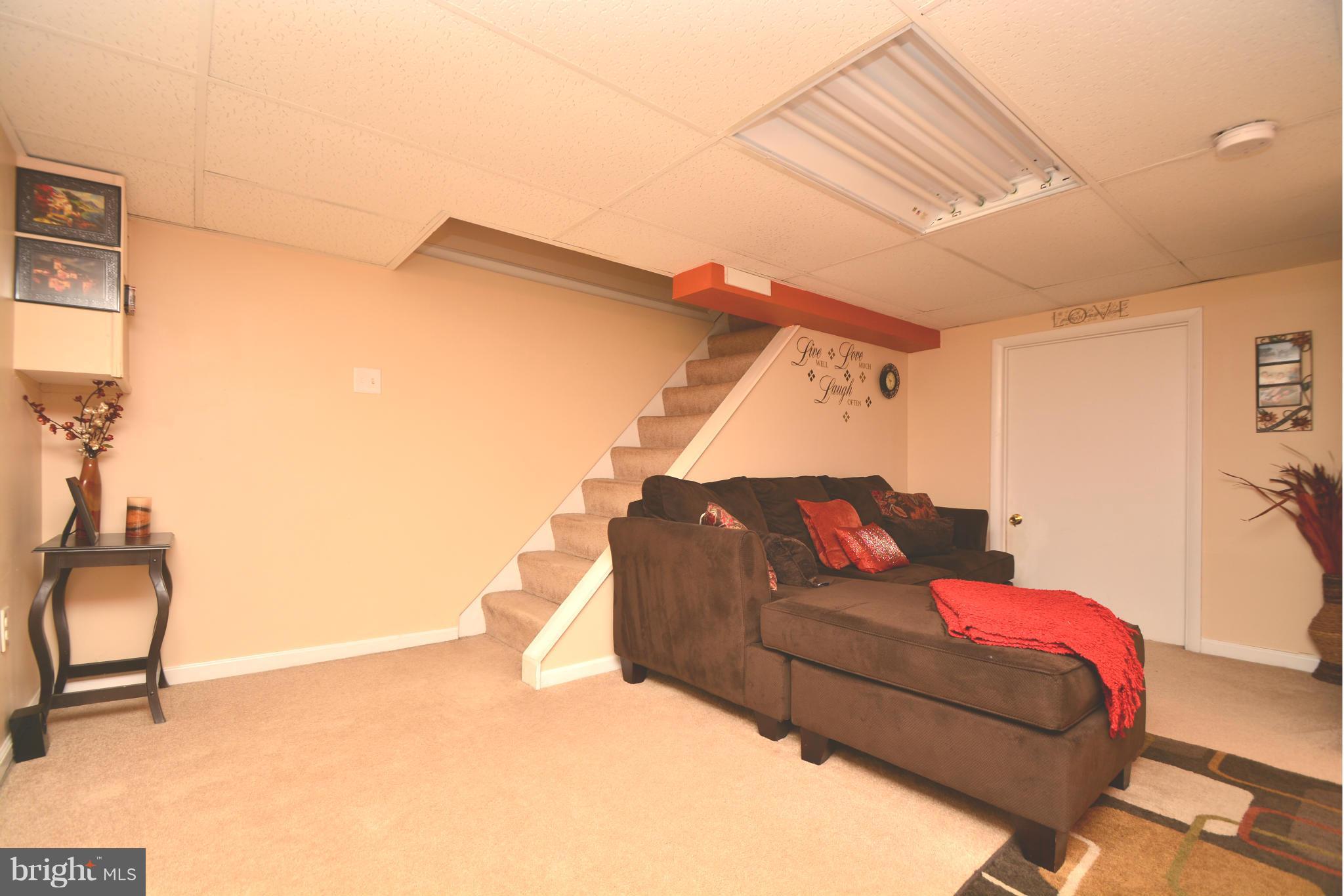 7520 Rabon Avenue Baltimore, MD 21222 - Photo 24 of 30 Family Room