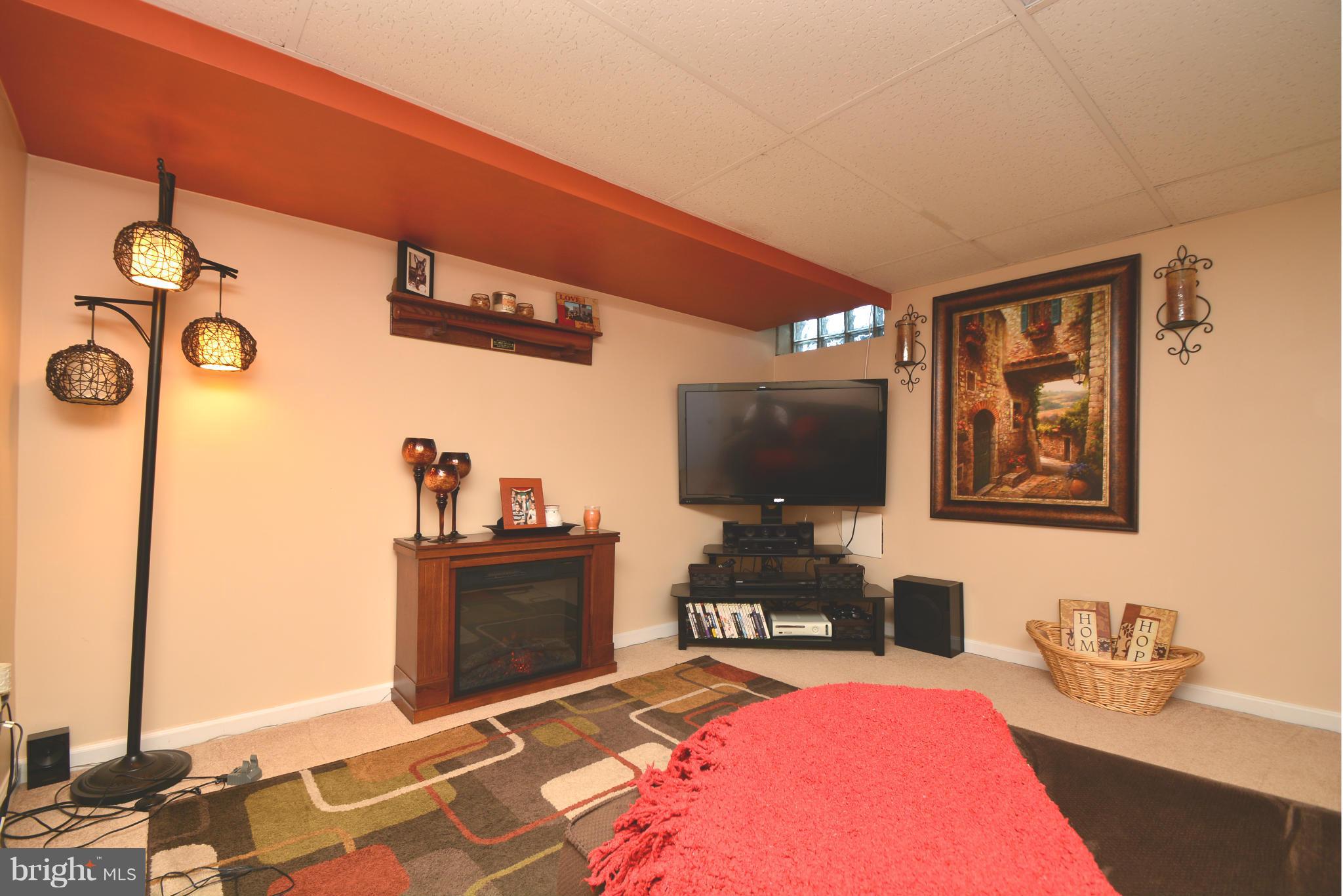 7520 Rabon Avenue Baltimore, MD 21222 - Photo 25 of 30 Family Room