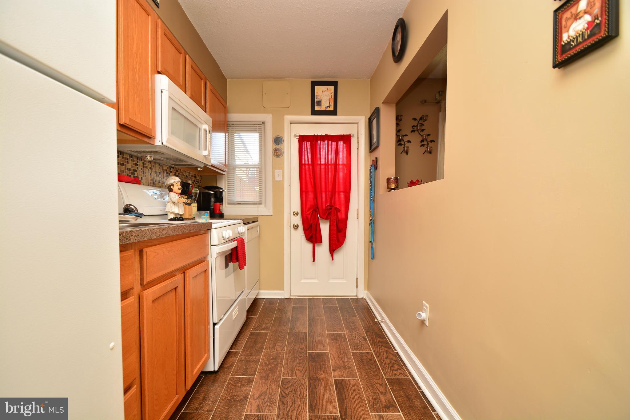 7520 Rabon Avenue Baltimore, MD 21222 - Photo 8 of 30 Kitchen