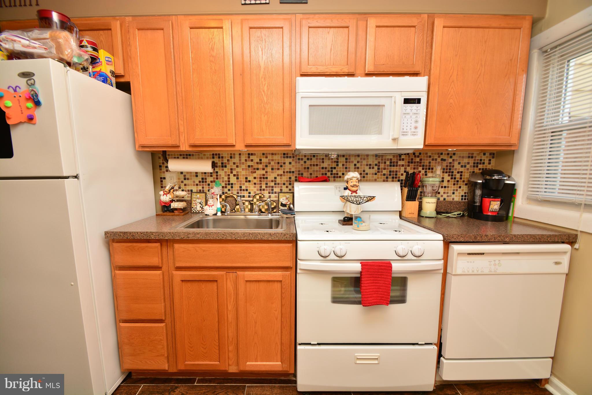 7520 Rabon Avenue Baltimore, MD 21222 - Photo 10 of 30 Kitchen