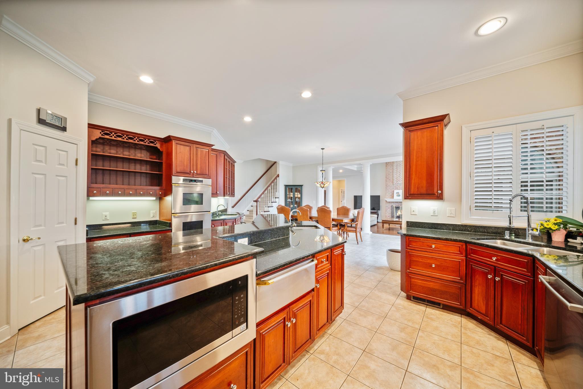 505 Pond View Lane Hunt Valley, MD 21030 - Photo 20 of 79 Built-in appliances and storage