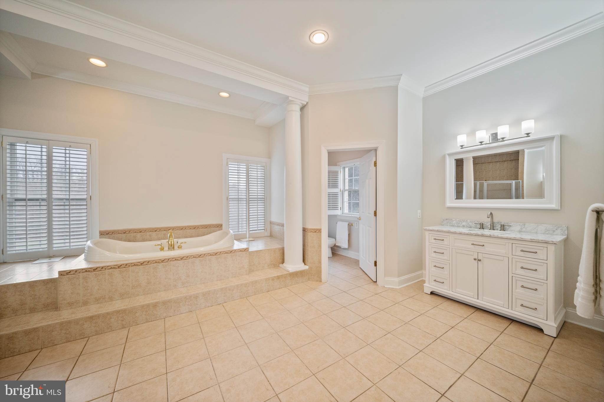 505 Pond View Lane Hunt Valley, MD 21030 - Photo 31 of 79 Large primary bath with updated dual vanities