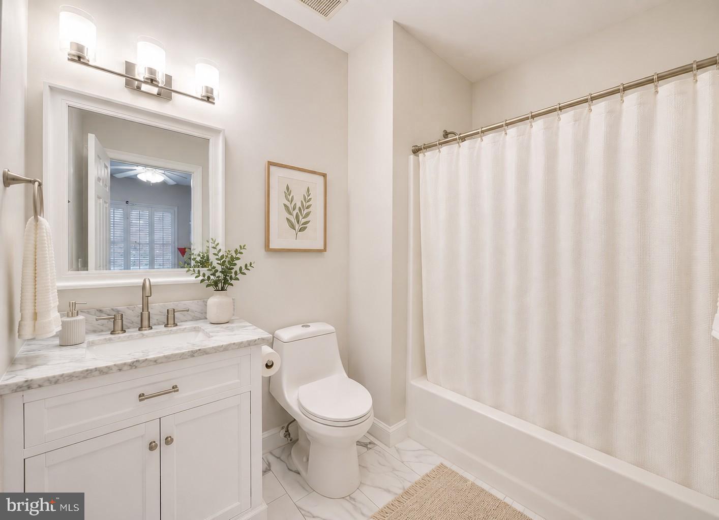 505 Pond View Lane Hunt Valley, MD 21030 - Photo 31 of 104 Virtual Stage - Updated full bath with tub/shower