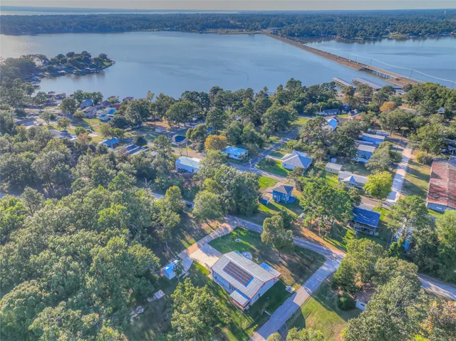 $369,000 | 120 Harborlight, Livingston, TX 77351