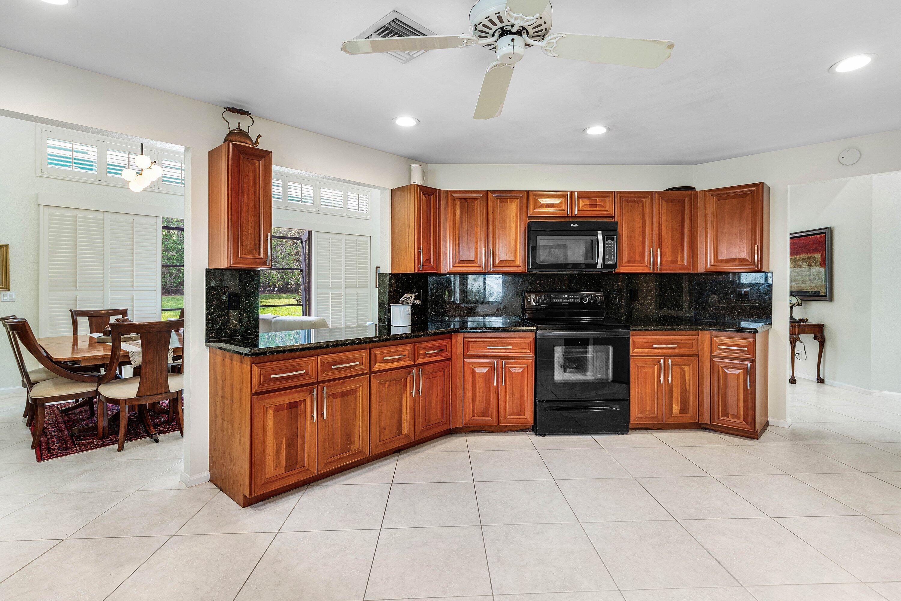 6514 Via Rosa Boca Raton, FL 33433 - Photo 14 of 27 010-6514ViaRosa-BocaRaton-FL-33433-SMALL