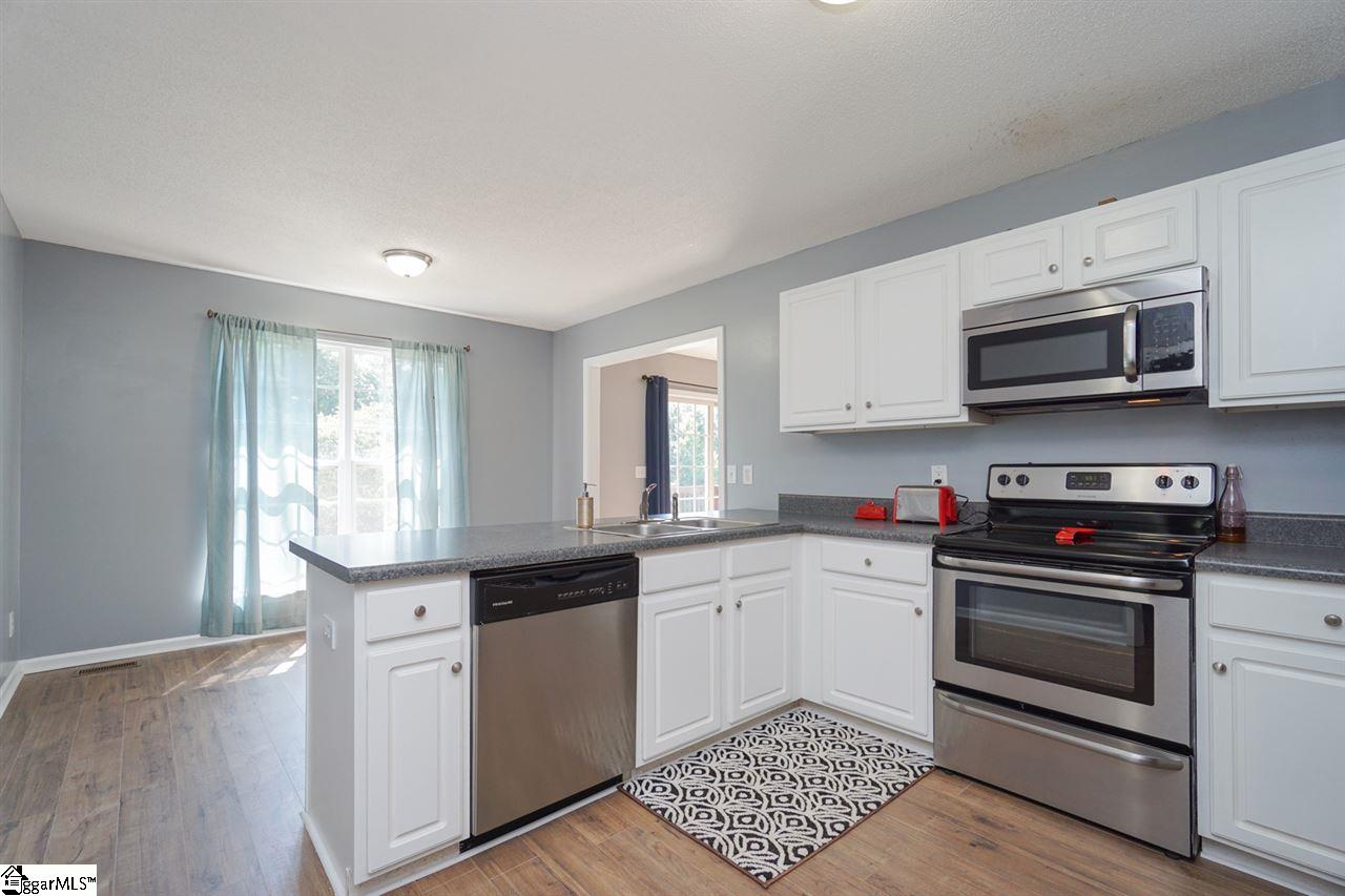 349 Sunset Road Landrum, SC 29356 - Photo 8 of 21
