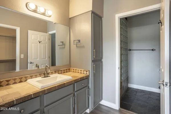 $1,800 | 9451 East Becker Lane, Unit 2024, Scottsdale, AZ 85260