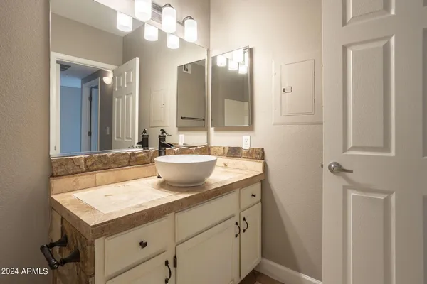 $1,800 | 9451 East Becker Lane, Unit 2024, Scottsdale, AZ 85260