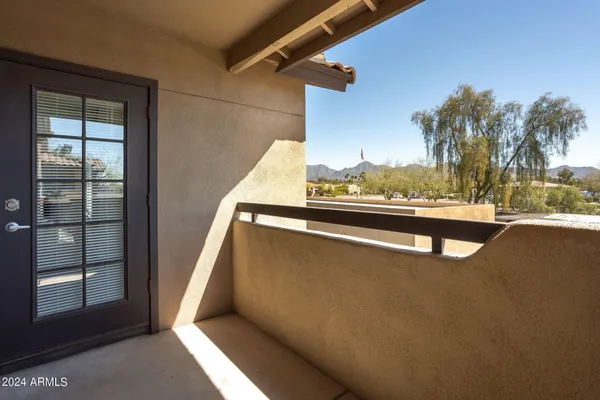 $1,800 | 9451 East Becker Lane, Unit 2024, Scottsdale, AZ 85260