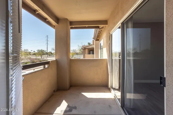 $1,800 | 9451 East Becker Lane, Unit 2024, Scottsdale, AZ 85260