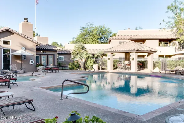 $1,800 | 9451 East Becker Lane, Unit 2024, Scottsdale, AZ 85260