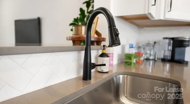 $2,950 | 2635 West Trade Street, Unit ASHER, Charlotte, NC 28208