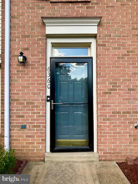 6360 Dakine Circle Springfield, VA 22150 - Photo 2 of 35 Front Door