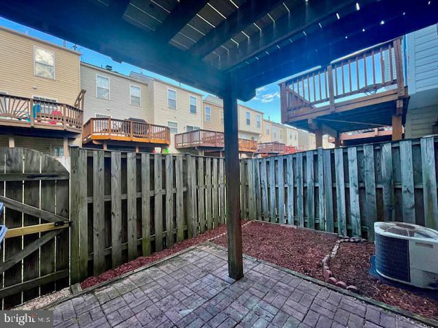 6360 Dakine Circle Springfield, VA 22150 - Photo 6 of 35 Entry Level Patio