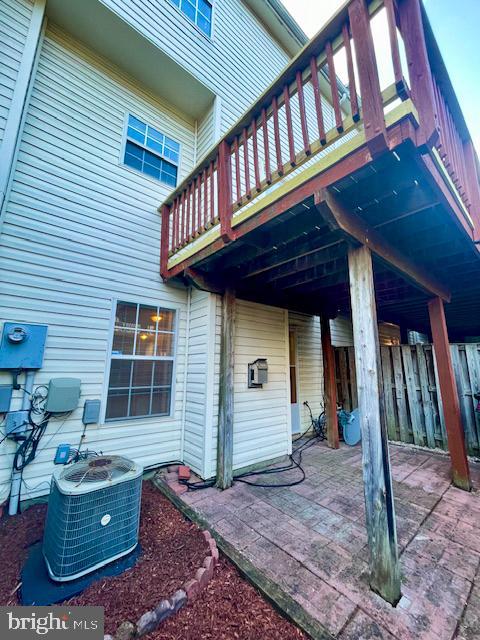 6360 Dakine Circle Springfield, VA 22150 - Photo 7 of 35 Rear Deck