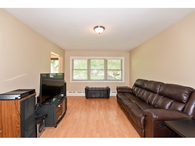 1437 Homestead Road, Unit 4 La Grange Park, IL 60526 - Photo 3 of 20