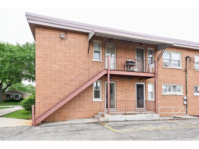 1437 Homestead Road, Unit 4 La Grange Park, IL 60526 - Photo 10 of 20